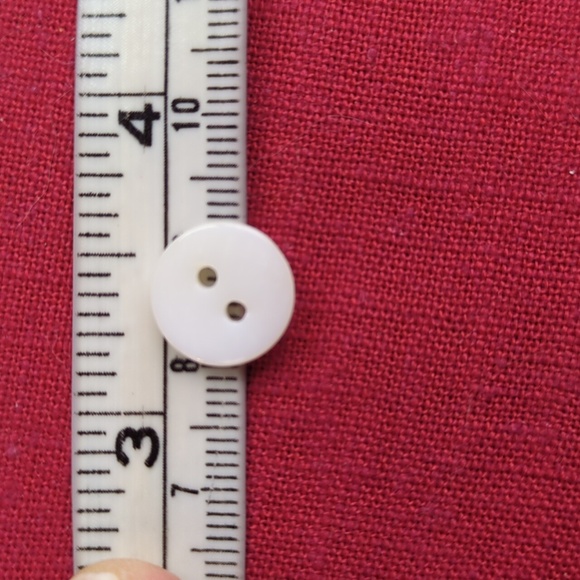 White Mother of Pearl Buttons, 11 mm Diameter - Picture 4 of 7